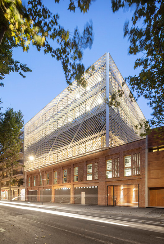 Офисы KNEM / b720 Fermín Vázquez Arquitectos - Фотография экстерьера, фасад