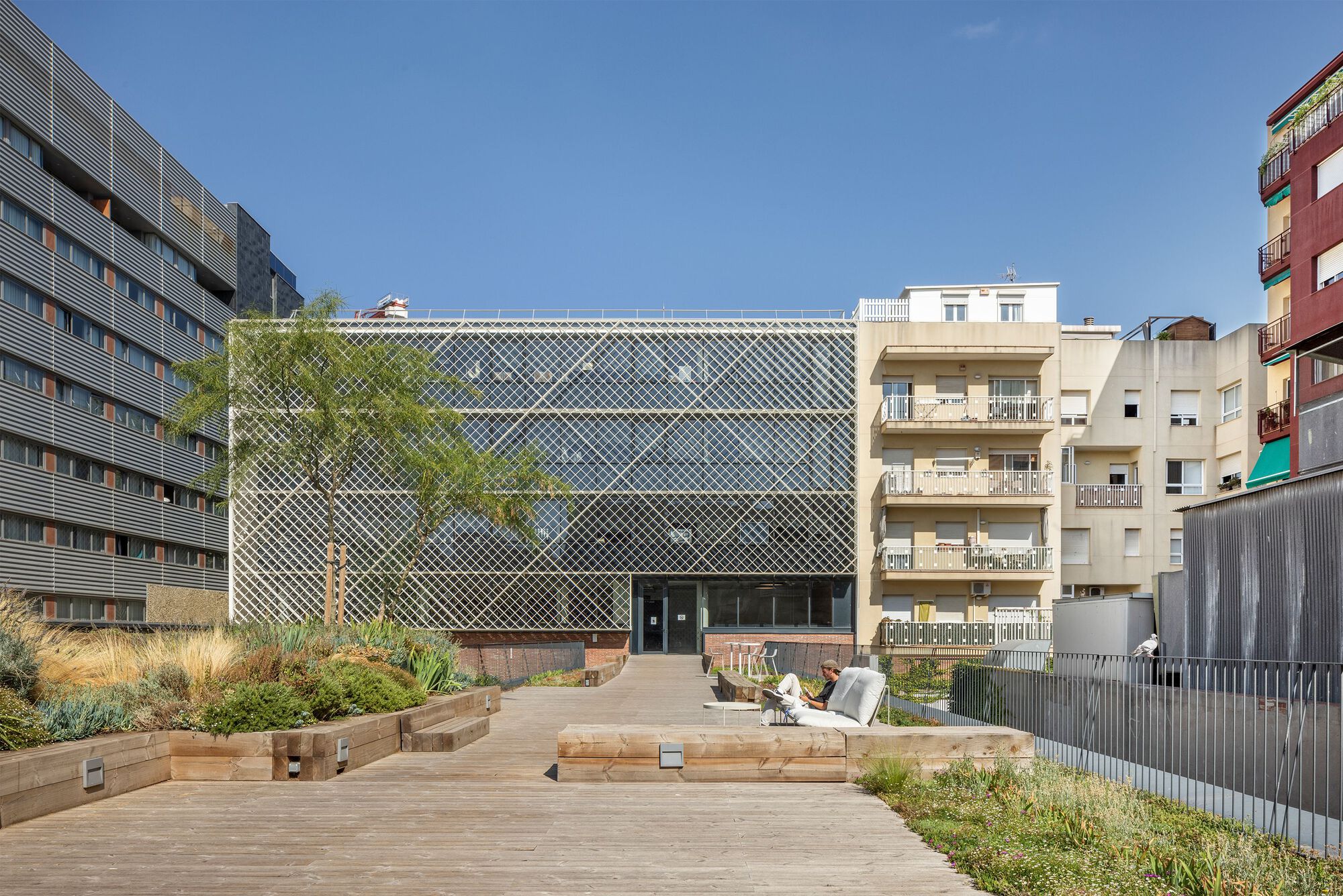 Офисы KNEM / b720 Fermín Vázquez Arquitectos