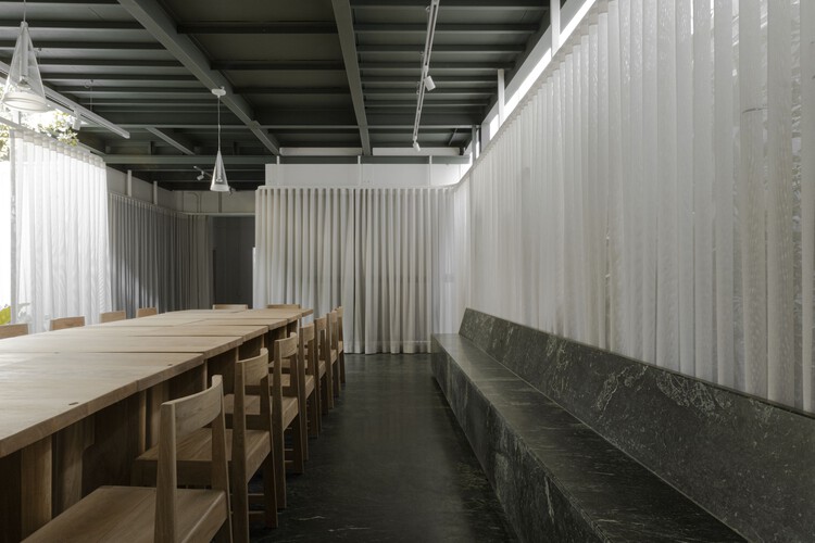 Casa Paladar Culinary Space / apda Ana Paula de Alba + IUA Ignacio Urquiza Arquitectos — Фотография интерьера, стул