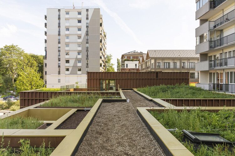 Детский сад и библиотека игрушек / a+samueldelmas Architects - Фотография экстерьера, окна, фасад