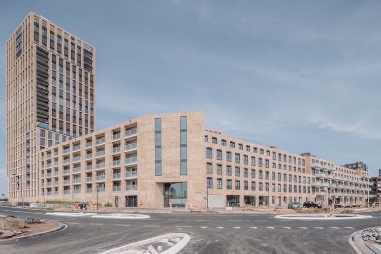 Социальное жилье Хавенкаде Неймеген / vanOmmeren-architecten + Architectuurcentrale Thijs Asselbergs - Фотография экстерьера, окна, фасад