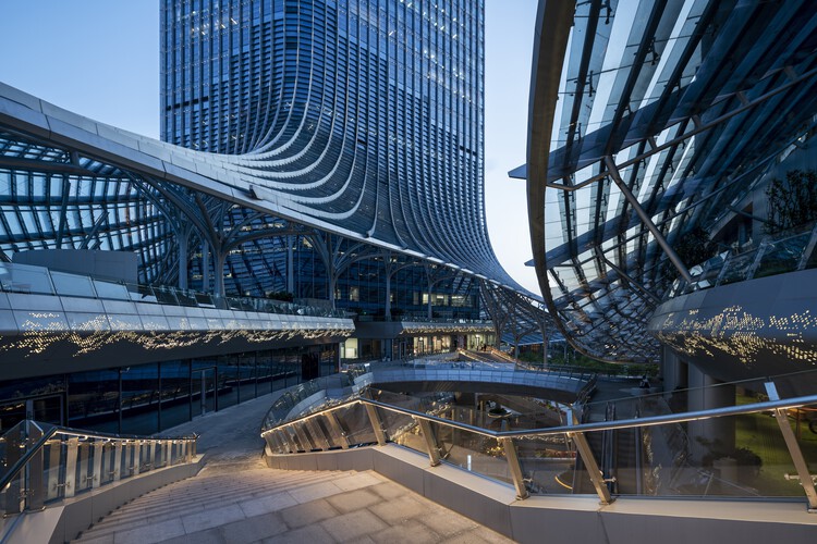 Shanghai West Bund AI Tower & Plaza / Nikken Sekkei — фотография экстерьера, городской пейзаж