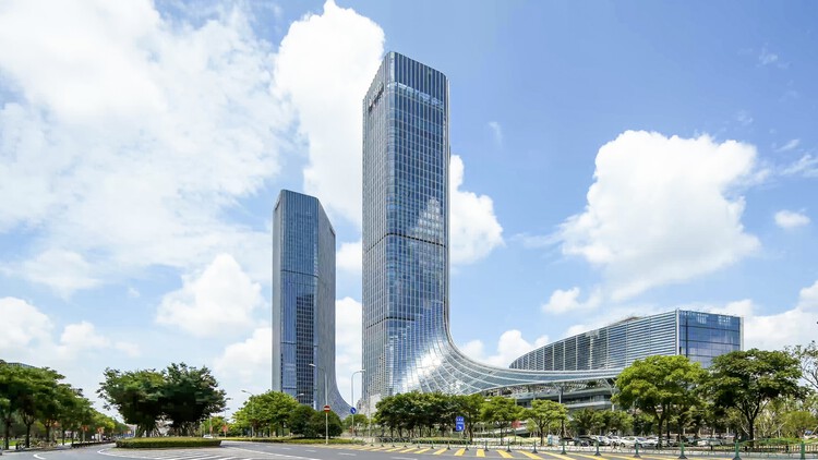 Shanghai West Bund AI Tower & Plaza / Nikken Sekkei - фотография экстерьера, городской пейзаж, фасад