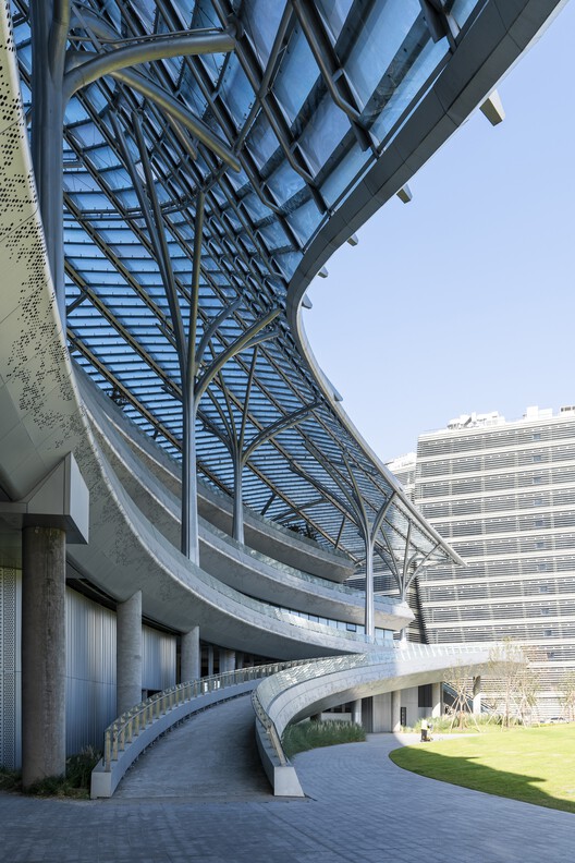 Shanghai West Bund AI Tower & Plaza / Nikken Sekkei - Фотография экстерьера, фасад