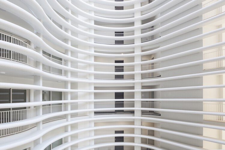 Башня Гонория в Монако / Jean-Pierre Lott Architecte - Фотография интерьера, фасад, балка, сталь