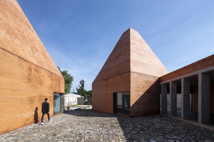 Офисы модуля ирригации сектора 02 / 3ME Arquitectura - Фотография экстерьера