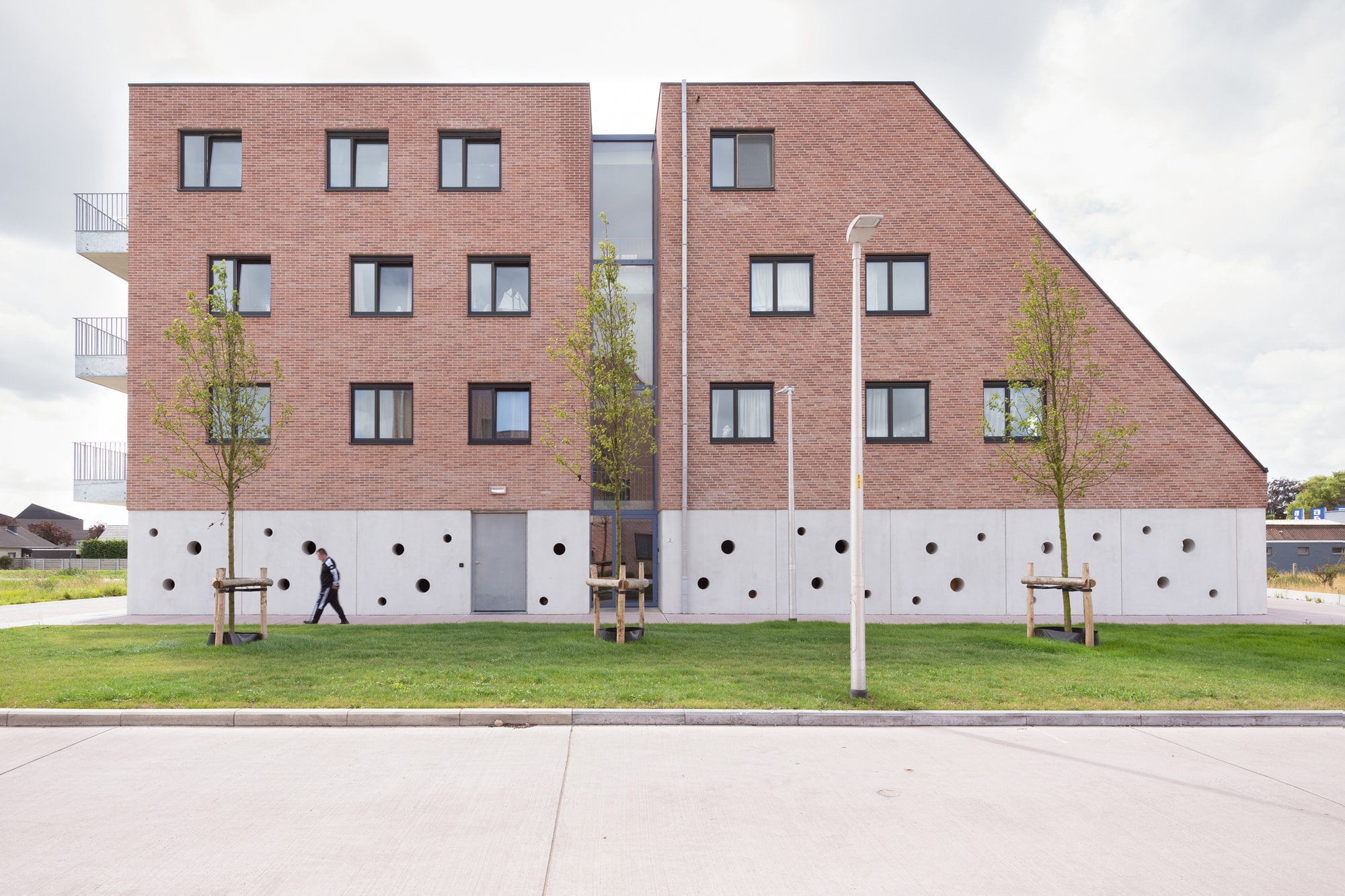 Социальная и многоуровневая жизнь / POLYGOON Architectuur