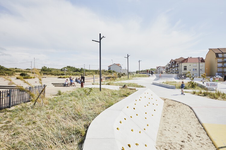 Скейт-парк Stella Plage / Espace Libre - фотография экстерьера, окна, побережье