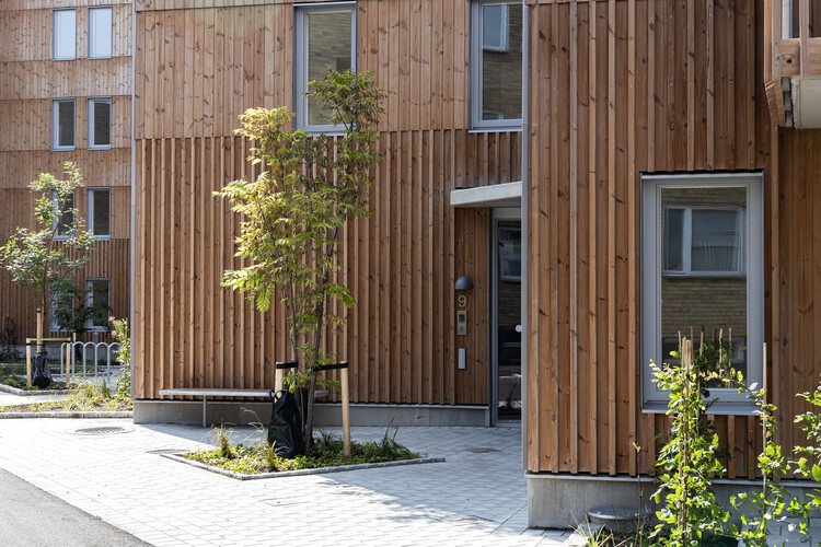 Måsen 21 Apartments / STADSTUDIO - Фотография интерьера, окна, кирпич, фасад, двор