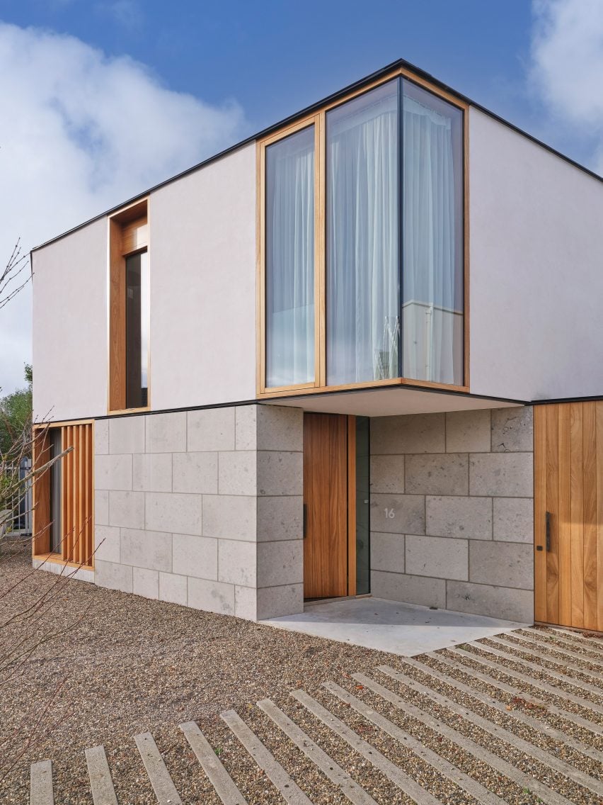Фасад Edge House от Studio Prototype