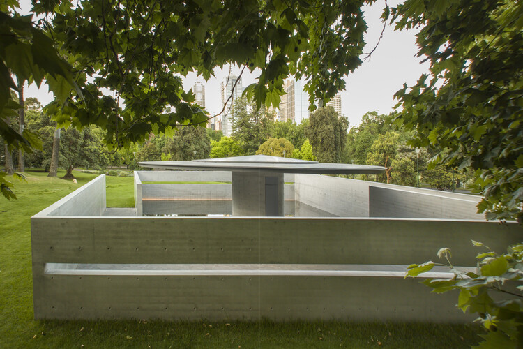 Открытие MPavilion 10 в Мельбурне, Австралия, дизайн Тадао Андо — изображение 2 из 8