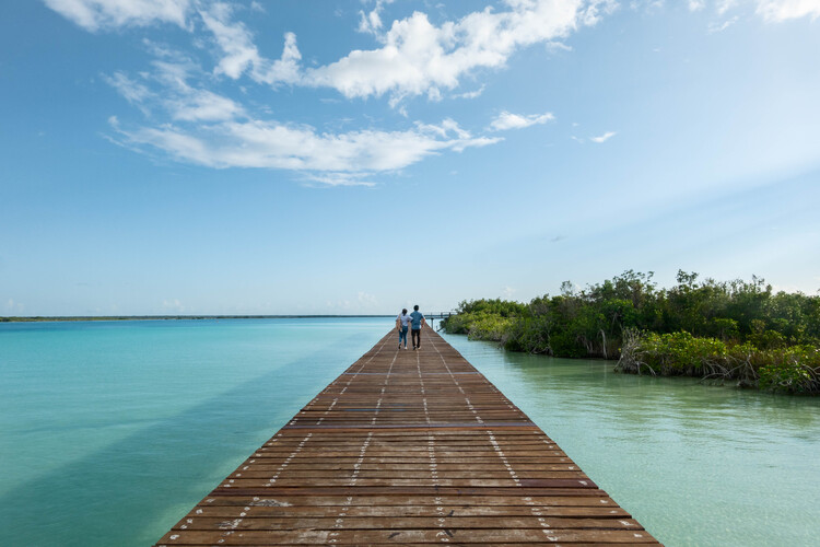 Bacalar Eco-Park / Colectivo C733 - Фотография экстерьера, побережье