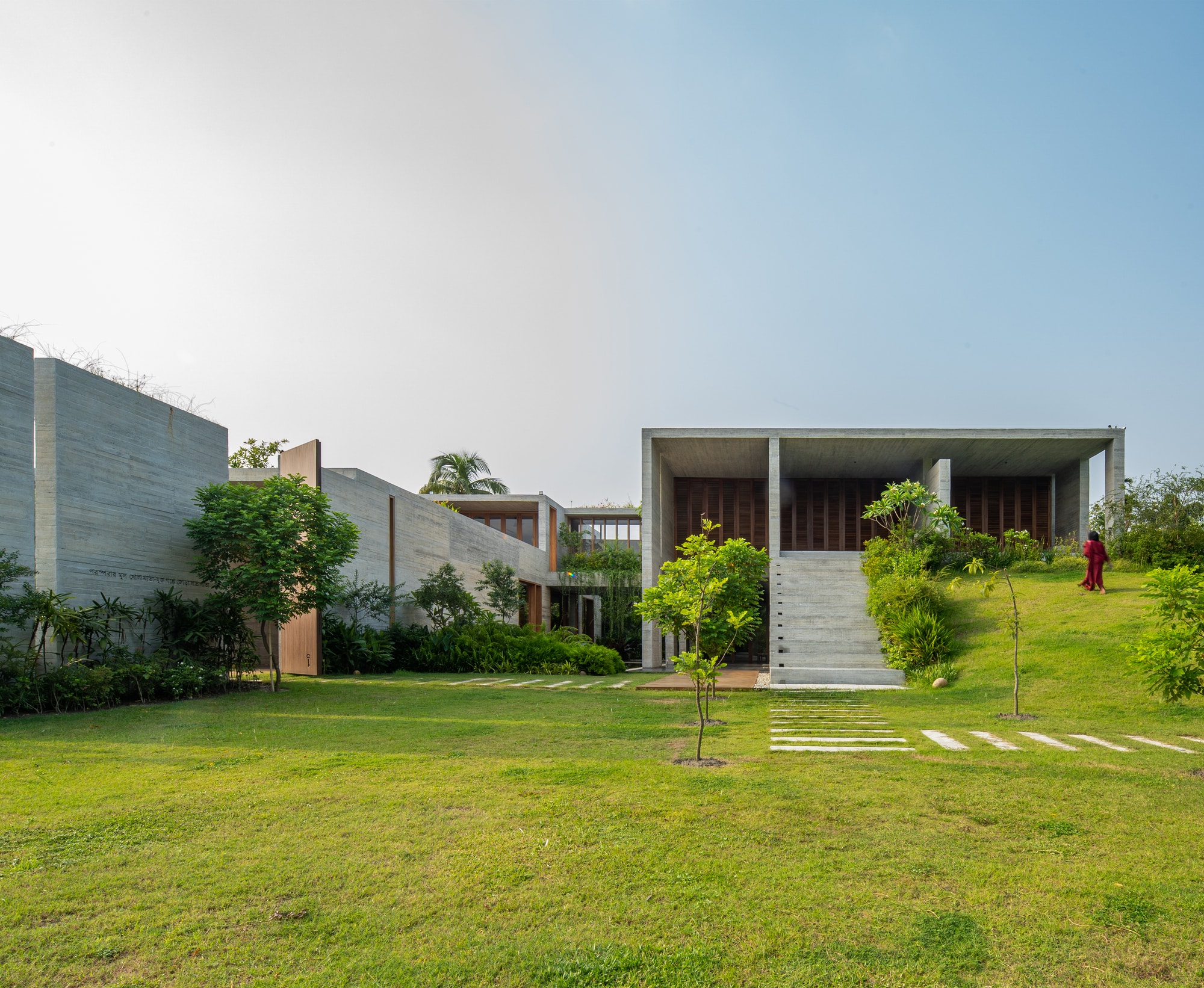 CHAABI House / System Architects + EKNC
