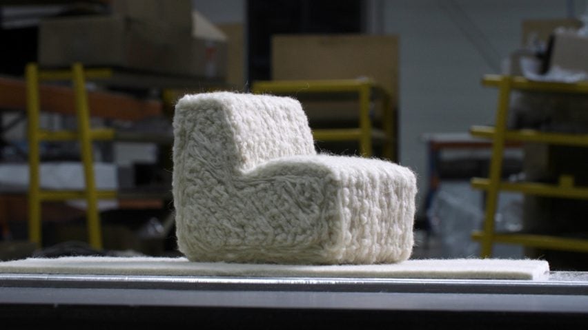 Модель шерстяного стула, напечатанного на 3D-принтере, от Кристиана Мейндертсмы.