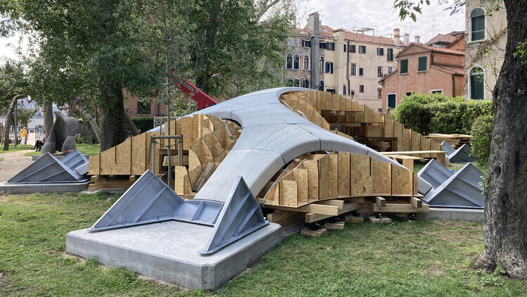 Мост Стриатус / Zaha Hadid Architects + Block Research Group — Фотография экстерьера