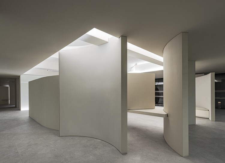WISEWEDDING Consulting Lounge / RVMN + студия oftn - Интерьерная фотография, Колонка
