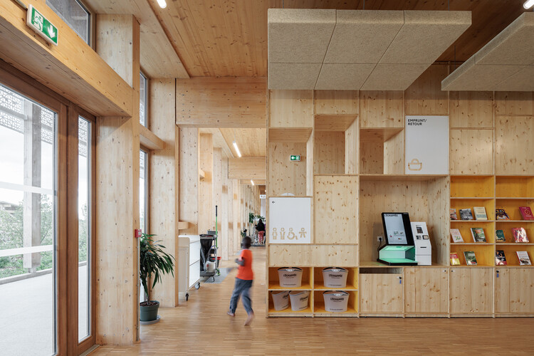 L'échappée / Atelier WOA - Фотография интерьера, шкаф, окна, балка