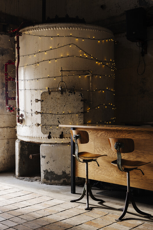 Trevarefabrikken / Jonathan Tuckey Design - Фотография интерьера, стул