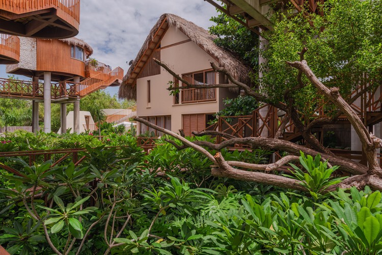 Aimarawa San Antero Hotel / 3mas1 - Фотография экстерьера, окна, сад