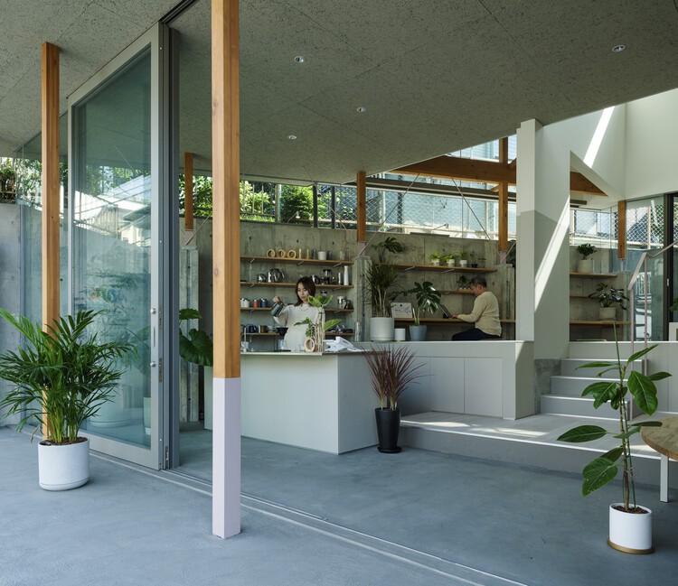 Blue Box Office / Eureka + HHO + Keio Architecture Sano Lab - Фотография интерьера