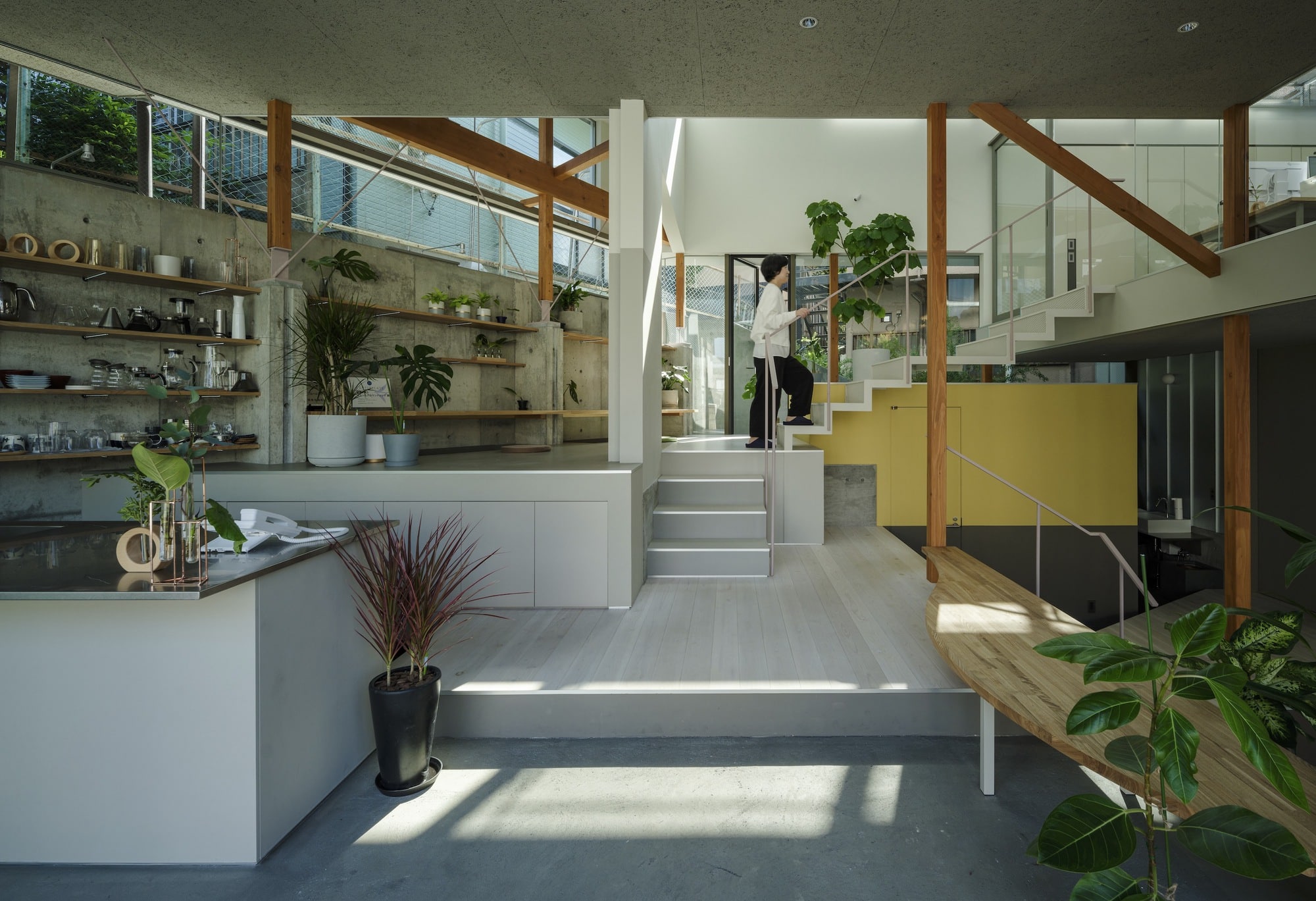 Blue Box Office / Эврика + HHO + Keio Architecture Sano Lab