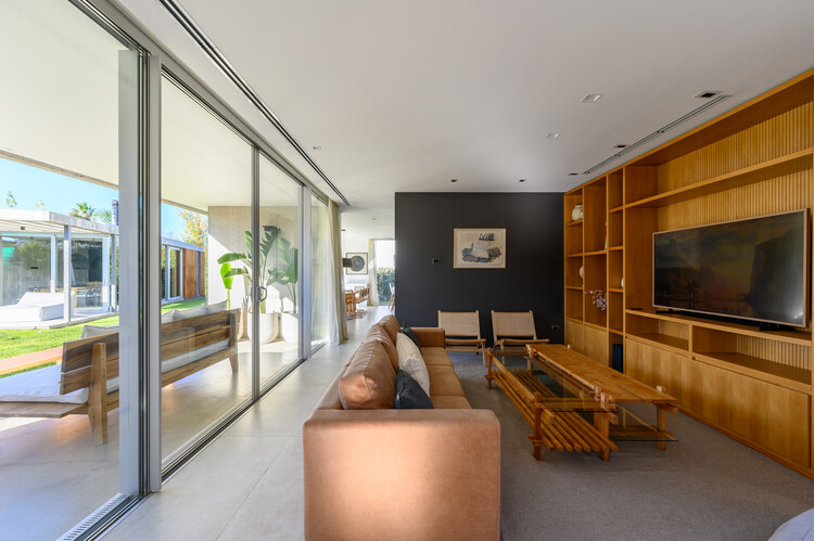Los Cerezos House / Estudio Opaco - Фотография интерьера, гостиная