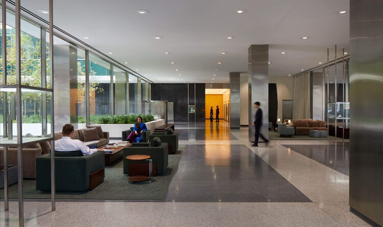 SOM завершает реставрацию Lever House в Нью-Йорке спустя семь десятилетий после его первоначального проектирования – изображение 5 из 5