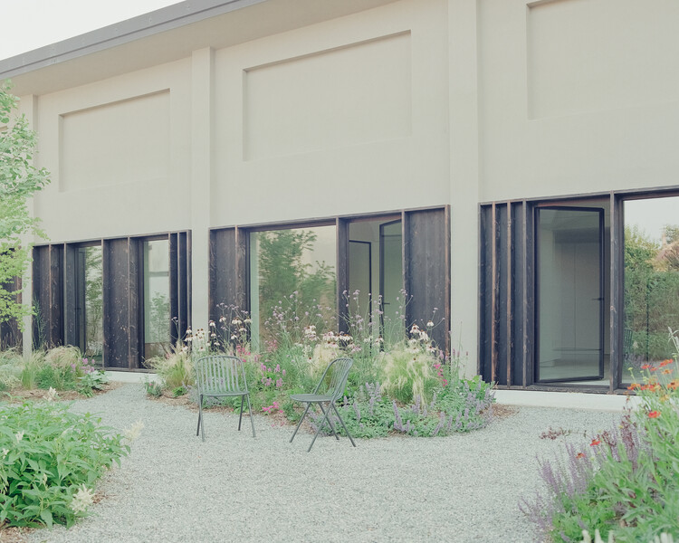 Funerary House Luce / studio wok - Фотография интерьера, фасада, окон