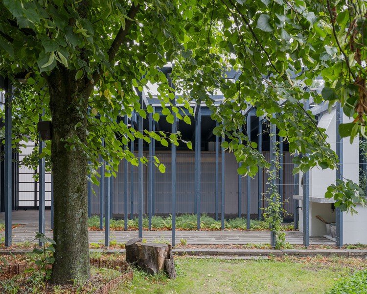 ge(LUIF)el Pool Pavilion / Atelier Janda Vanderghote - Фотография экстерьера, окна, сад