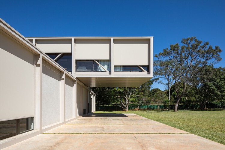 Casa 350 / BLOCO Arquitetos - Фотография экстерьера, окна