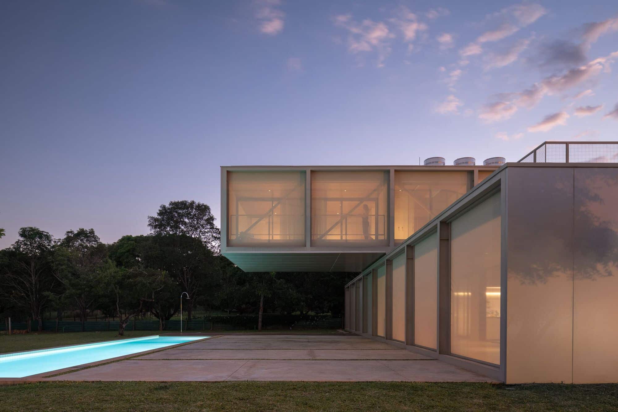 Casa 350 / БЛОКО Аркитетос