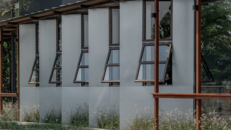 Деревянный павильон у реки - FEI PATISSERIE / NEME Studio Architects - Фотография интерьера