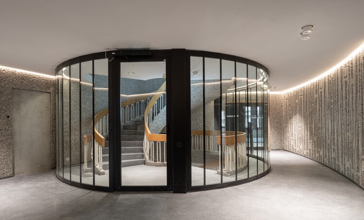 Trekantblokka / Mad arkitekter - Фотография интерьера, перила