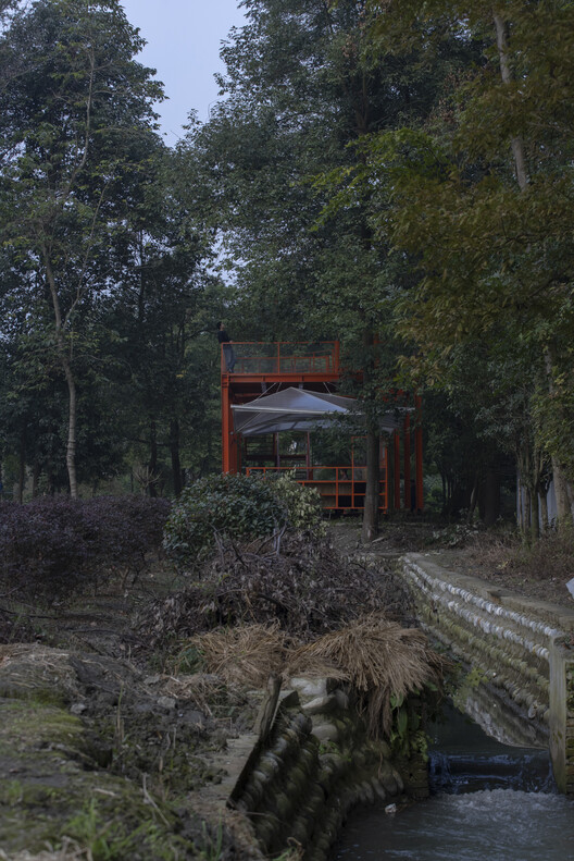 Станция Шуйнянь / Ателье ArchFAN - Экстерьерная фотография, Лес