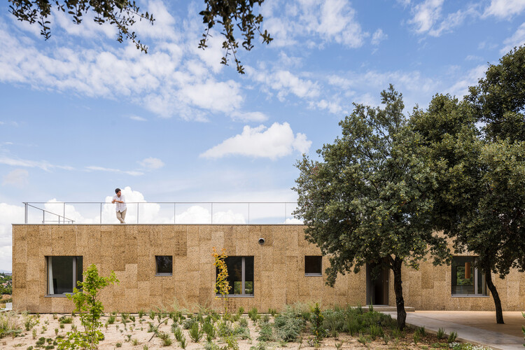 EÑE House / Estudio Albar - Фотография экстерьера, окна, фасад