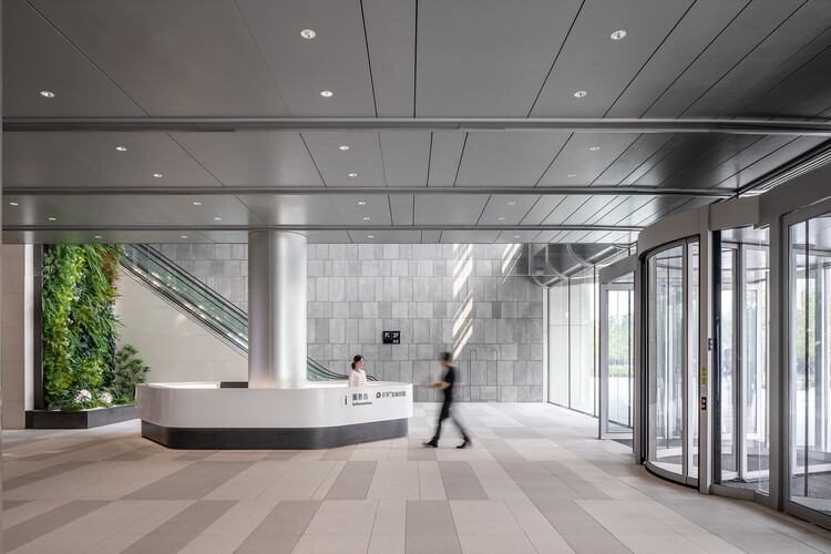 Beijing Poly Plaza / Kokaistudios - Фотография интерьера, фасада, стекла