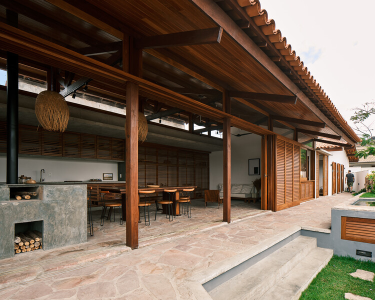 Betina House / Terra e Tuma Arquitetos Associados - Фотография интерьера, балка