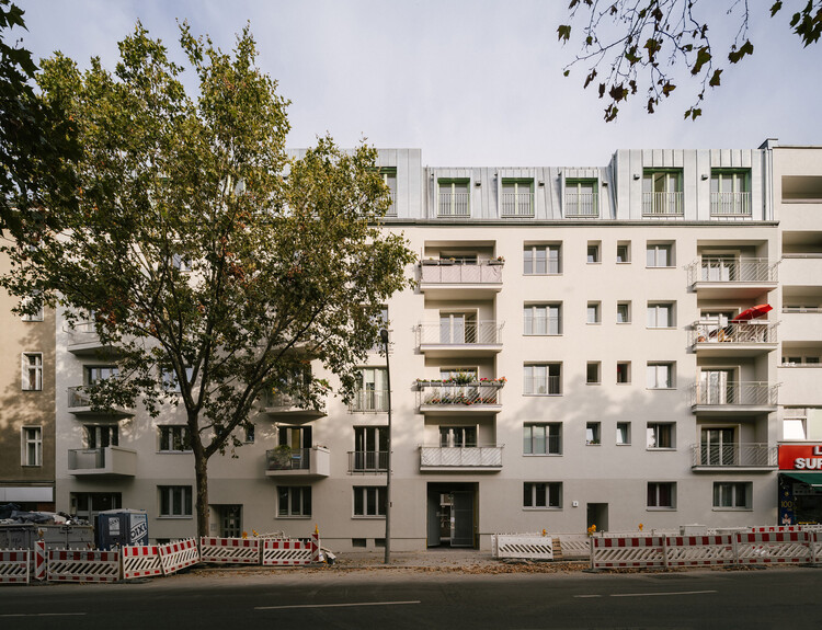 Element & Lingot Building / Studio Loes - Фотография экстерьера, окна, фасад