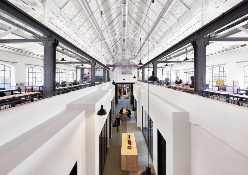 Промышленное офисное здание от De Winder Architekten
