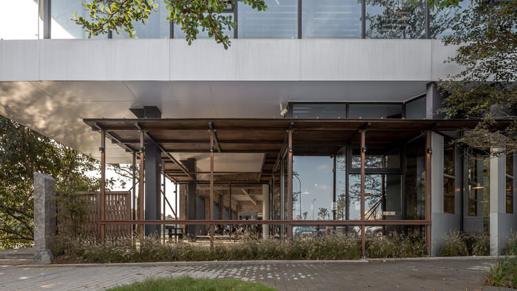 Деревянный павильон у реки - FEI PATISSERIE / NEME Studio Architects - Фотография экстерьера, фасад