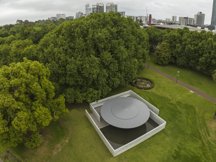 Открытие MPavilion 10 в Мельбурне, Австралия, дизайн Тадао Андо — изображение 1 из 8