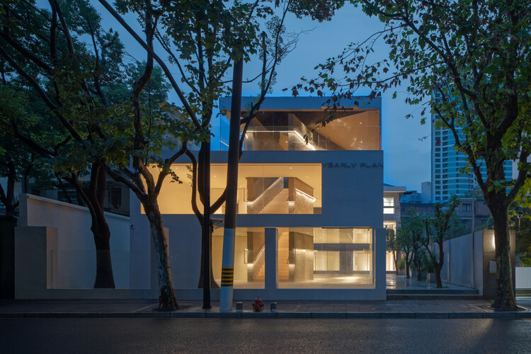 ГОДОВОЙ ПЛАН Шанхайская галерея / dongqi Design – Фотография экстерьера, окон, фасада