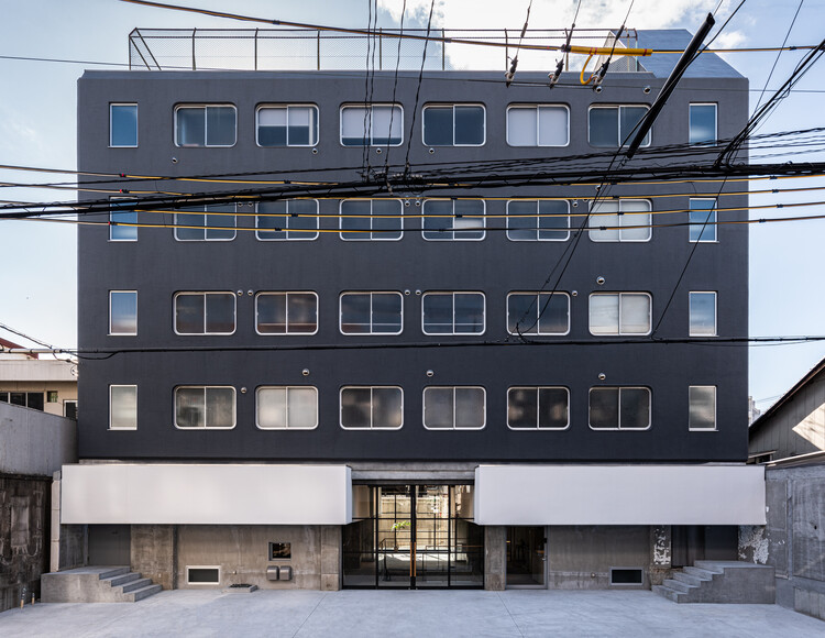 KAGANHOTEL / OHАрхитектура - Окна, Фасад