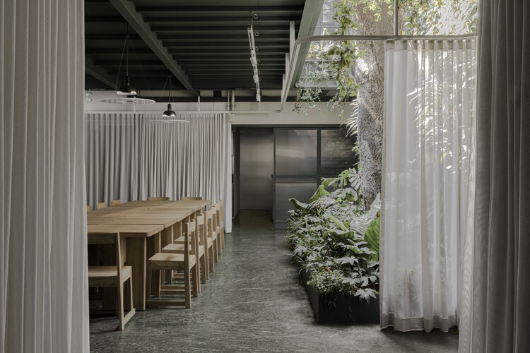 Casa Paladar Culinary Space / apda Ana Paula de Alba + IUA Ignacio Urquiza Arquitectos - Экстерьерная фотография, стол