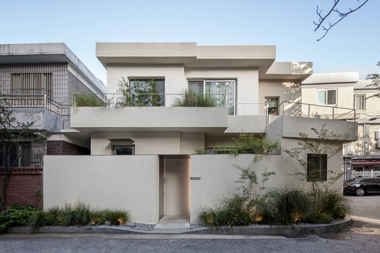 Zozo House / Ателье ITCH - Экстерьерная фотография, окна, фасад