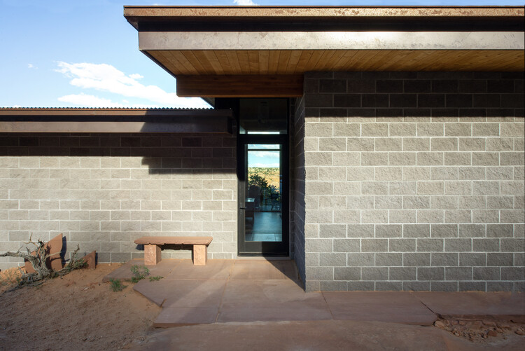 Escalante Retreat / Imbue Design - Фотография экстерьера, кирпич, фасад