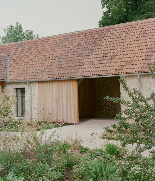 Wraxall Yard / Clementine Blakemore Architects — фотография экстерьера, фасад, окна