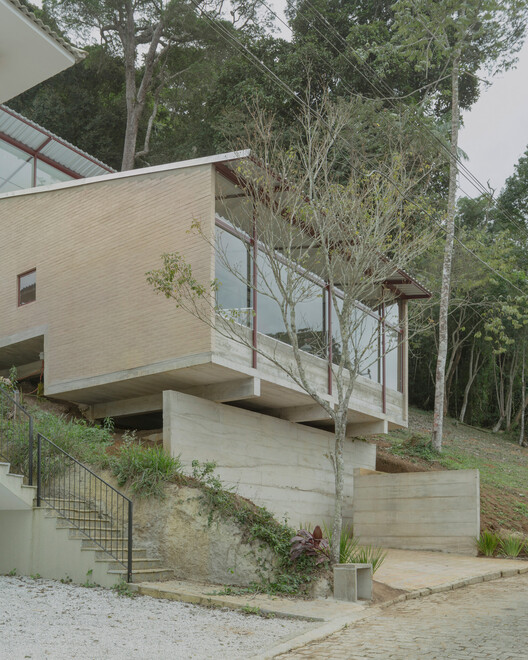 Vargem Grande House / Ayako e Zebulun arquitetura - Фотография экстерьера, фасад, перила