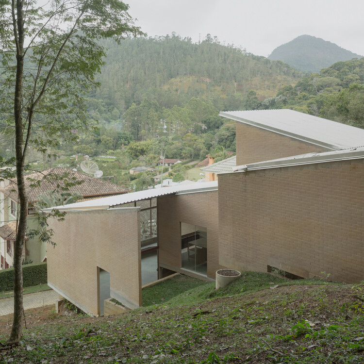 Vargem Grande House / Ayako e Zebulun arquitetura - Фотография экстерьера, окна