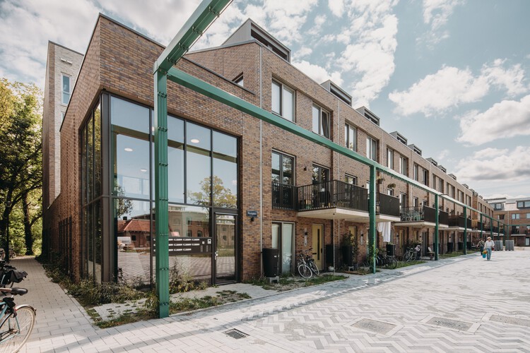 Slachthuisdistrict Haarlem Apartments / vanOmmeren-architecten - Фотография экстерьера, окна, фасад